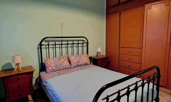 Ermoupoli Apartment | Central apt "Lili", 5-7' walk from the port, 10' walk from centre, pet friendly!