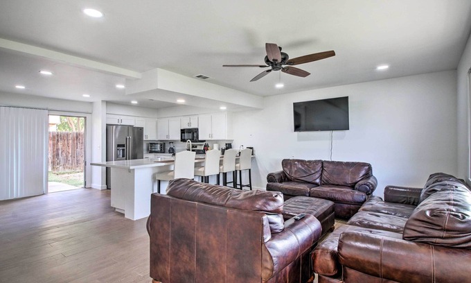 Country Rose House | Central Bakersfield Townhome w/Private Patio