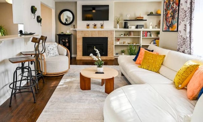 East Colfax House | Central Charming Oasis - Hot Tub & Fire Pit