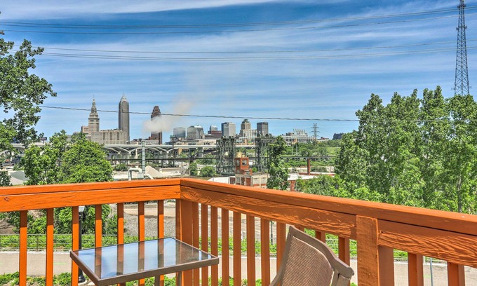 Tremont House | Central Cleveland Gem w/Direct Skyline View!
