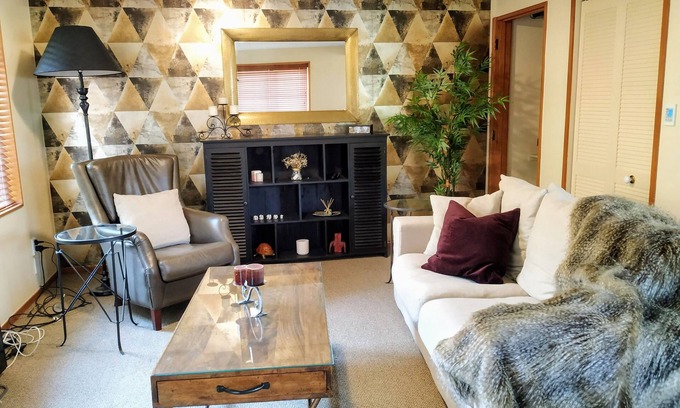 Palmerston North House | Central cosy Villa, 2 mins walk to town