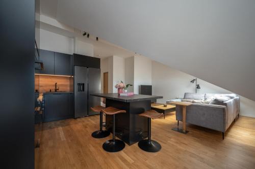 Kadriorg Apartment | Central & Cozy Rooftop Flat