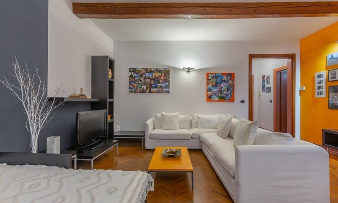Ferrara Historic Centre Apartment | Central Ferrara Apartment! x7