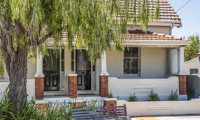 Fremantle House | Central Fremantle two bedroom historic cottage