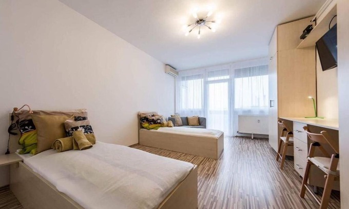 Erzsebetfalva Apartment | Central Home- Pesterzsébet