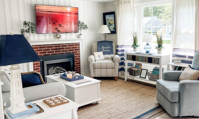 Bass River House | Central Location - Family Friendly - Porch - Horseshoe Pitn.6 mile to beachnn