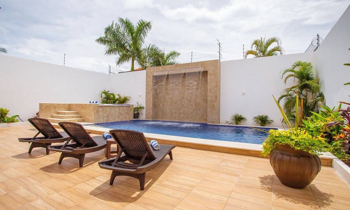 Puerto Vallarta Villa | Central Luxury Villa, heated pool & huge hot tub! 5 Bedrooms and 6 bathrooms.