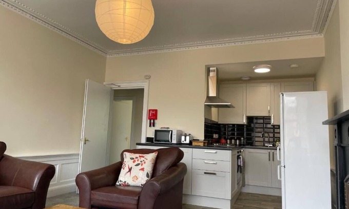 Newington Apartment | Central Specious apartment