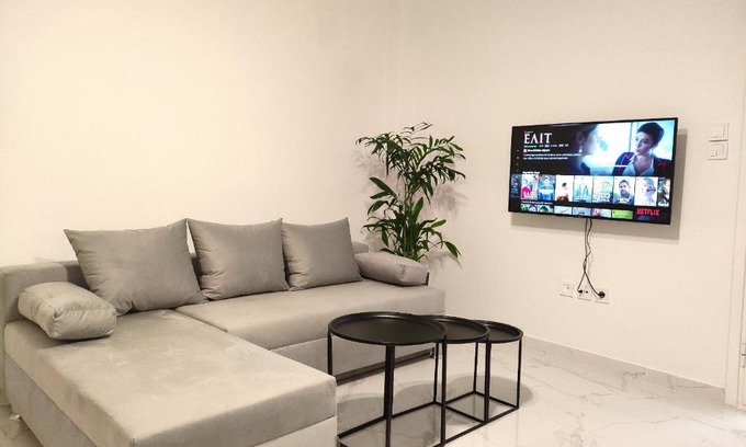 Athens Apartment | Central studio apartment by Anastasia