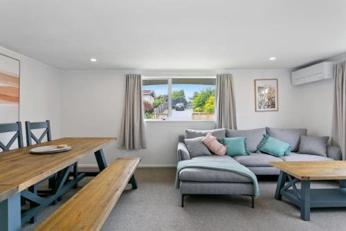 Richmond Heights House | Central Taupo Pet Friendly Retreat With Heat Pumps and Garden