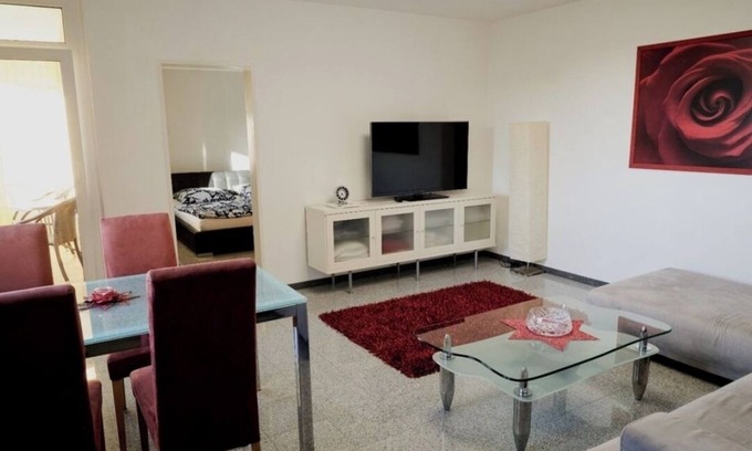 Wolfsburg Apartment | Central vacation apartment