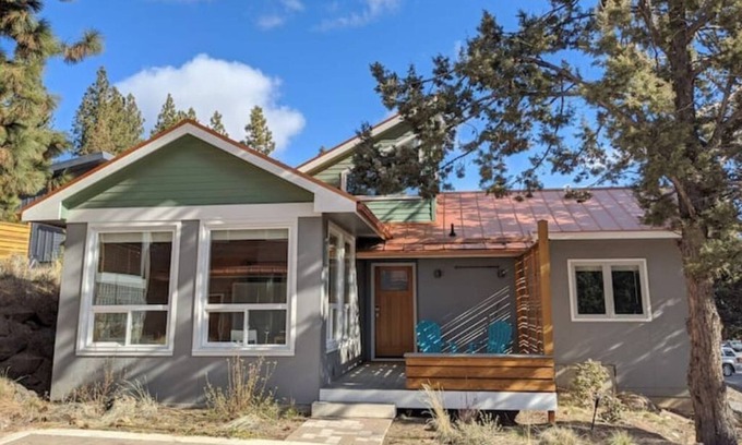 Westbrook Meadows House | Century Chalet - Tons of Light & Amazing Location!