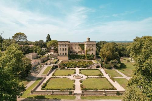 Villevieille Hotel | Château de Pondres