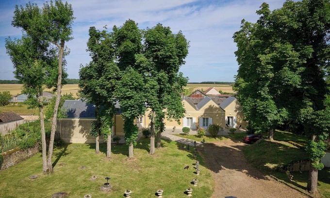 Bonneval Hotel | Château Du Bois Guibert