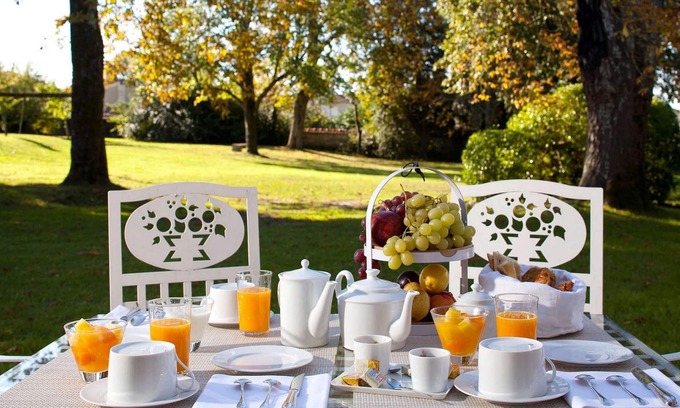 Saint-Estephe Bed & Breakfast | Château Ormes de Pez