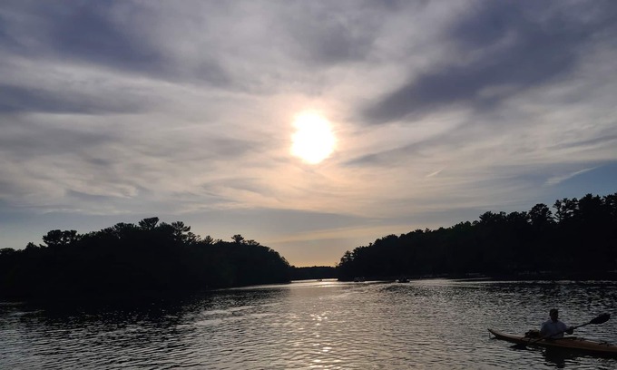 King Cottage | Chain of Lakes House-3 Bedroom Pontoon Boat Available