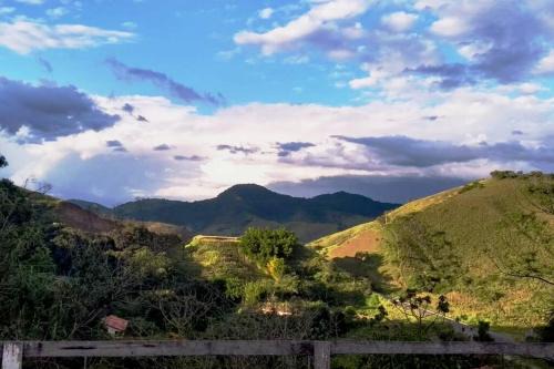 Itajuba Ski Chalet | Chalé com vista para montanha na CERVEJARIA JYBÁ