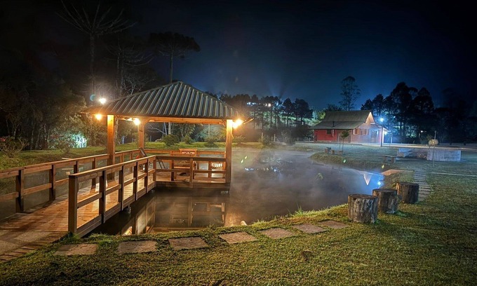 Rancho Queimado Cabin | Chale Rouge - Vila Vert - Rancho Queimado - SC