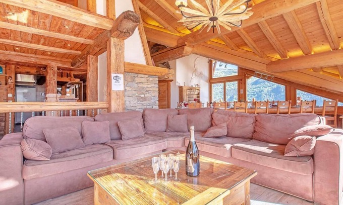 Villaroger Ski Chalet | Chalet, 200m from shops, sauna, balcony, fireplace or stove, parking, tv, ski locker, 200m²
