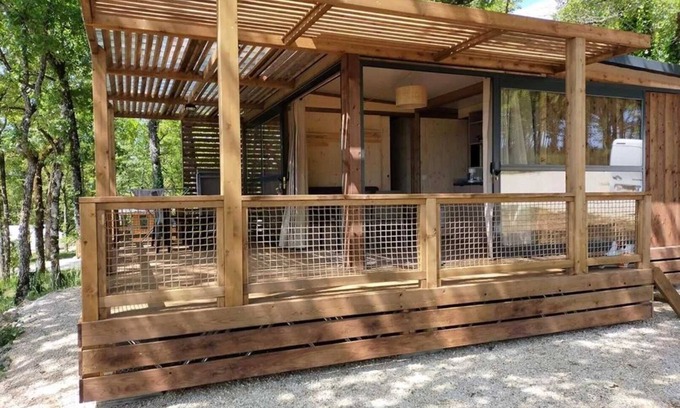Saint-Cirq-Lapopie Ski Chalet | Chalet 3 étoiles - Piscine - efchbh
