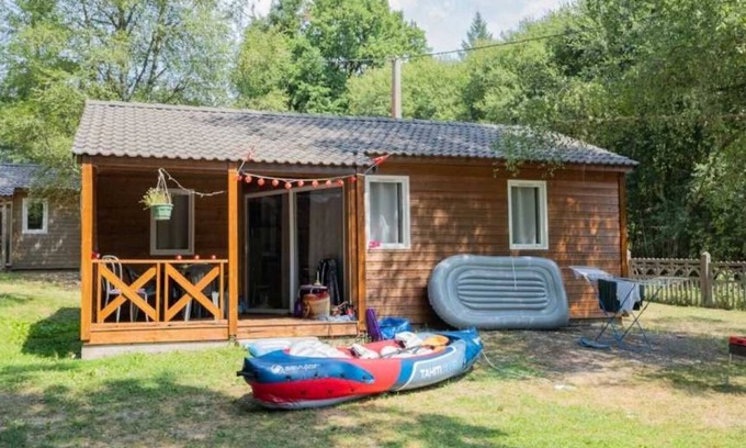 Marcillac-la-Croisille Ski Chalet | Chalet 3 étoiles - Piscine - eeiife
