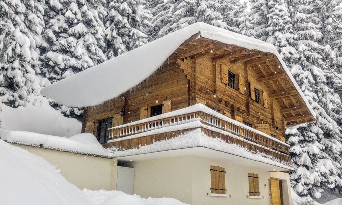 Manigod Ski Chalet | CHALET 3 * RENOVATED WITH SPA BEAUTIFUL VIEW MOUNTAINS 10 MN AT FOOT OF THE TRACKS