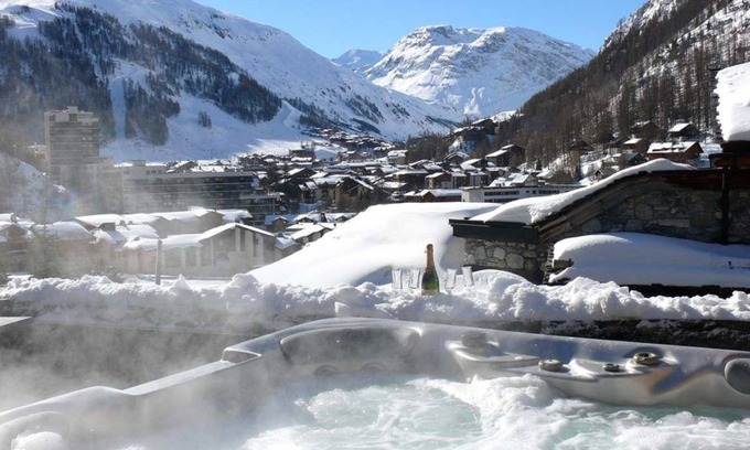 Le Cret Ski Chalet | Chalet authentique | Quartier Le Crêt | Jacuzzi