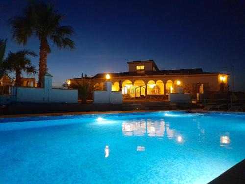 Lora Del Rio House | Chalet Bella Vista