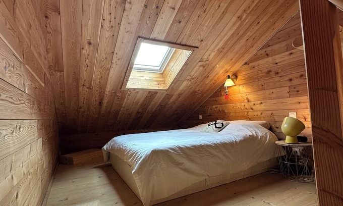 Forville Ski Chalet | Chalet Briançon/Serre Che-Plein sud/Spacieux/Comfort- Ideal for 2 families/4 couples