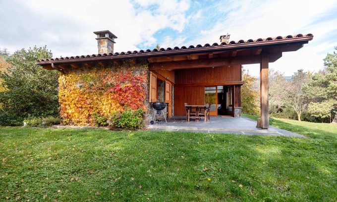 Campelles Ski Chalet | Chalet 'Casa Perecampelles -Vall De Núria-' with Mountain View, Private Terrace and Wi-Fi