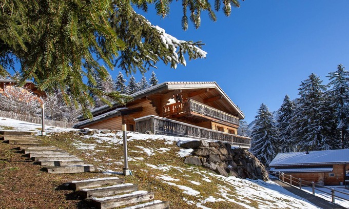 Alpe des Chaux House | Chalet Casablanca by Interhome