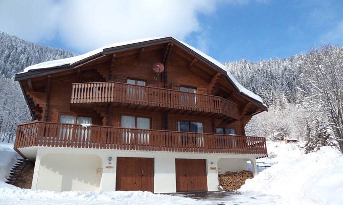 Chatel Ski Chalet | CHALET CHATEL at the foot of the Linga slopes 4 rooms 8 persons