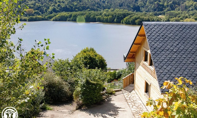Jassat House | Chalet de Passiflore