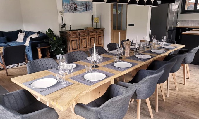 Chatel Ski Chalet | Chalet Domisiladoré - chalet haut de gamme pour 10 adultes et 2 enfants à Châtel