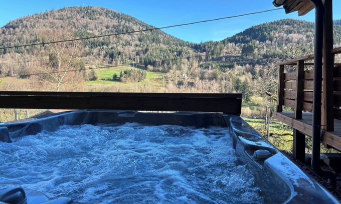 Rochesson Ski Chalet | Chalet du Faubourg & Jacuzzi privatif
