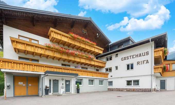 Gaschurn Apartment | Chalet Gaschurn near Silvretta Nova Ski Resort