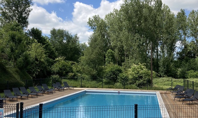 Auquainville Ski Chalet | chalet-gîte 6 pers. Normandy Heated swimming pool from mid-May to September