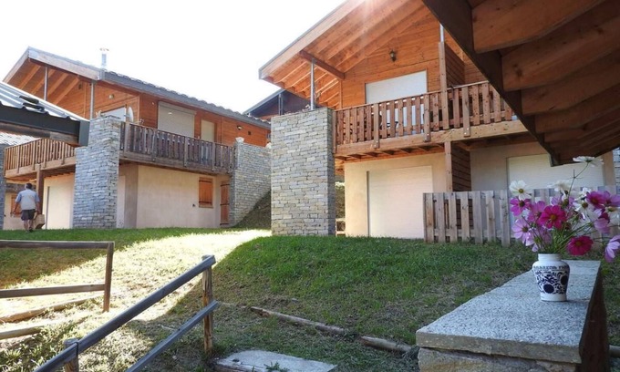 Villarodin-Bourget Ski Chalet | Chalet, Ground floor, balcony, tv, ski locker, 100m², La Norma