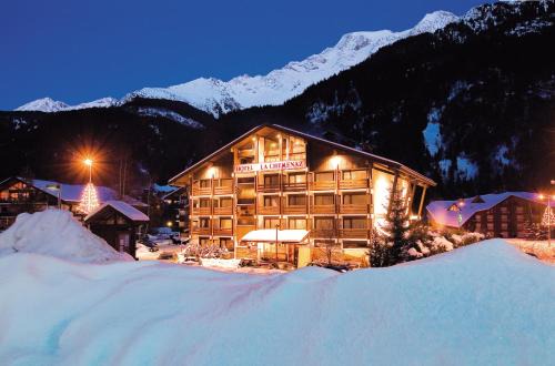 Les Contamines-Montjoie Hotel | Chalet-Hôtel La Chemenaz