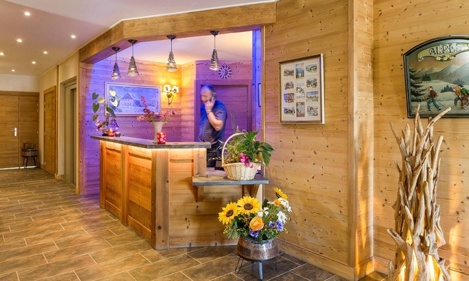 Fontcouverte-la-Toussuire Hotel | Chalet-Hôtel Le Beausoleil, The Originals Relais (Hotel-Chalet de Tradition)