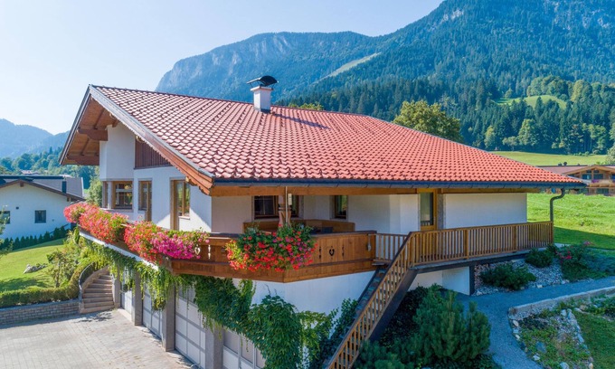 Soell House | Chalet in dream location, only 3 minutes to lift
