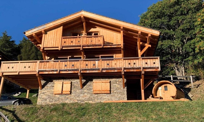 Vex Ski Chalet | Chalet in Veysonnaz near Ski Lift & Gondola