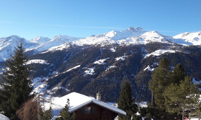 Saint-Luc Ski Chalet | Chalet les Roches de Nava