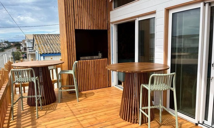 Gruissan Plage Ski Chalet | Chalet Linoli Vue Mer