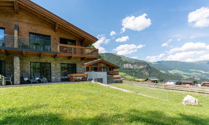 Krimml House | Chalet near Europe's largest waterfalls