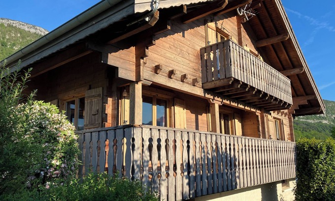 Lathuile Ski Chalet | Chalet near Lake Annecy
