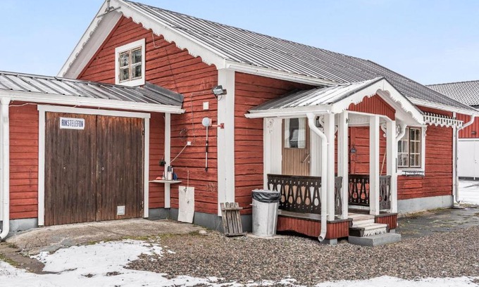 Vidsel Ski Chalet | Chalet Norrskensstugan by Interhome
