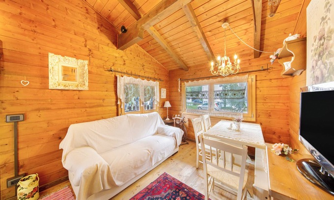 Forno di Zoldo Ski Chalet | Chalet 'Orserose I Fus' with Mountain View, Shared Terrace and Wi-Fi
