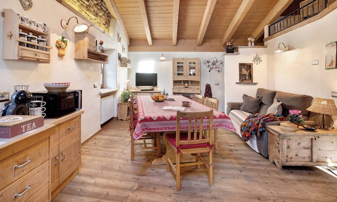 Valdisotto Ski Chalet | Chalet "Ralon" with Mountain View and Garden