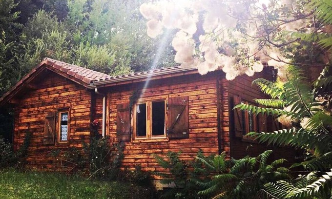Doissat House | CHALET, The Sudrie in Black Perigord